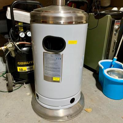 LOT 139 G: Hampton Bay Outdoor Patio Heater Model #NCZH-G-SS & NIP Fine Sense Pro Series Full Length Vinyl Cover