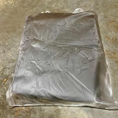 LOT 139 G: Hampton Bay Outdoor Patio Heater Model #NCZH-G-SS & NIP Fine Sense Pro Series Full Length Vinyl Cover