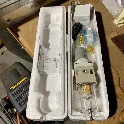 LOT 140 G: Brute 10 GAL 125 PSI Air Compressor Model #074004 w/ Extra Valve & Enclosed Retractable 20 ft Air Hose