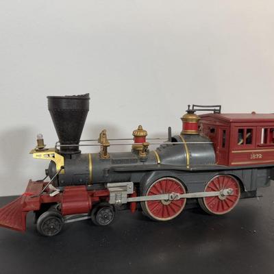 LOT 142D: Vintage Lionel Train Cars