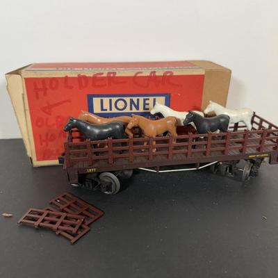 LOT 142D: Vintage Lionel Train Cars
