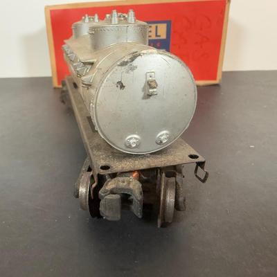 LOT 142D: Vintage Lionel Train Cars