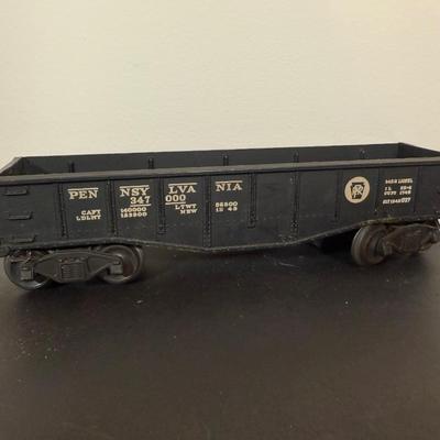 LOT 143D: Vintage Lionel Tracks, Trestles, No 356 Freight Station & More
