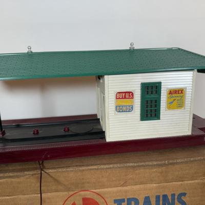 LOT 143D: Vintage Lionel Tracks, Trestles, No 356 Freight Station & More