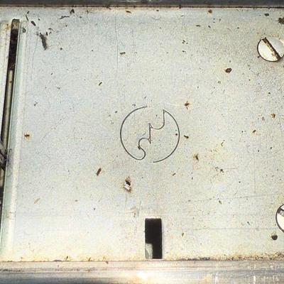 LOT 144L: Vintage Silver Reed Knitting Machine 840320