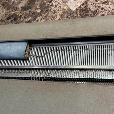 LOT 144L: Vintage Silver Reed Knitting Machine 840320