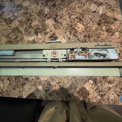 LOT 144L: Vintage Silver Reed Knitting Machine 840320