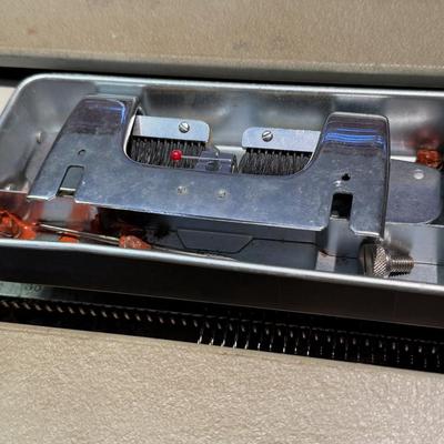 LOT 144L: Vintage Silver Reed Knitting Machine 840320