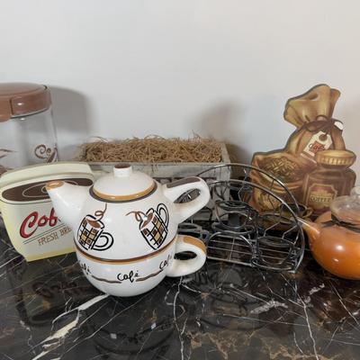 LOT 163K: Coffee Themed Home Decor