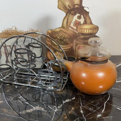 LOT 163K: Coffee Themed Home Decor