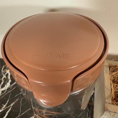 LOT 163K: Coffee Themed Home Decor