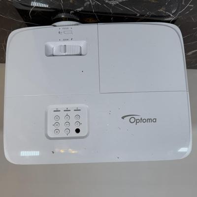 LOT 167D: Optoma Projector w/ Ceiling Mount, Screen & Edge Tape
