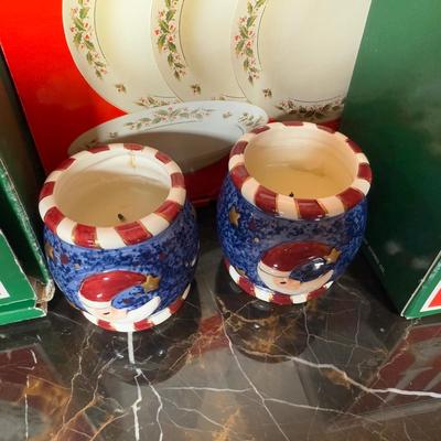 LOT 170D: Porcelain Ware 12 pc Christmas Dinner Set, Bowls, Candlesticks