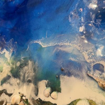 LOT 172D: Epoxy Resin & Shell Artwork on Circular Canvas