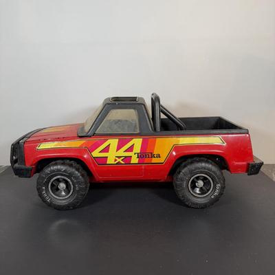 LOT 178D: 1979 Tonka Big Duke 4x4 Metal Pickup Truck