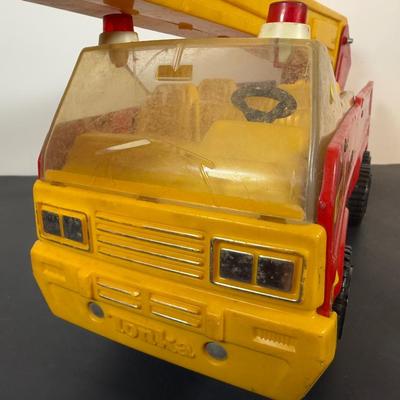 LOT 180D: 1970s Tonka Firetruck