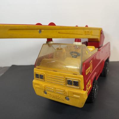 LOT 180D: 1970s Tonka Firetruck