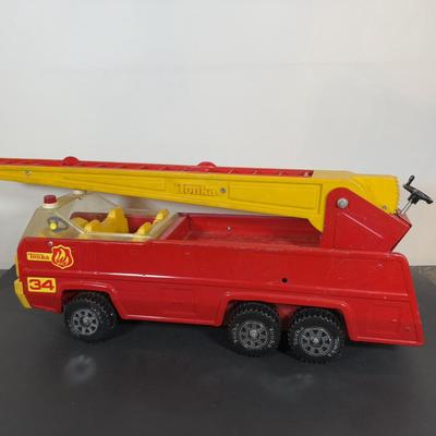 LOT 180D: 1970s Tonka Firetruck