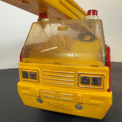 LOT 180D: 1970s Tonka Firetruck