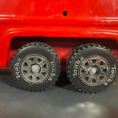 LOT 180D: 1970s Tonka Firetruck