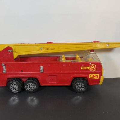 LOT 180D: 1970s Tonka Firetruck