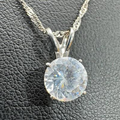 14 k white gold diamind chain 18 in