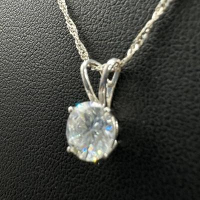 14 k white gold diamind chain 18 in
