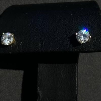 Gold diamond earings 1/3 ctw each