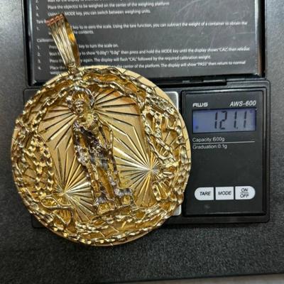 14 k gold pendant