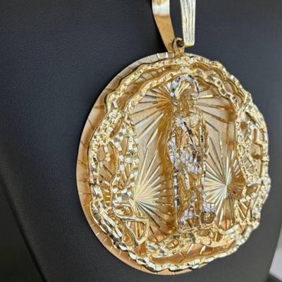 14 k gold pendant