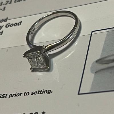 14 k gold diamond ring