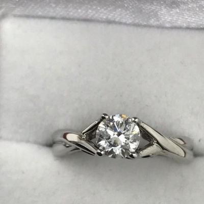 14 k Gold diamond ring