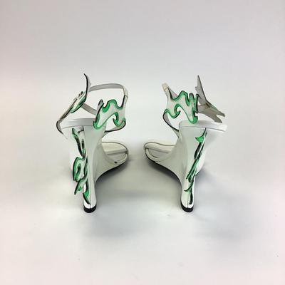 101 PRADA Flame Patent Leather Green and White Sandals Size 40 1/2