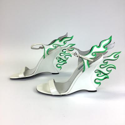 101 PRADA Flame Patent Leather Green and White Sandals Size 40 1/2