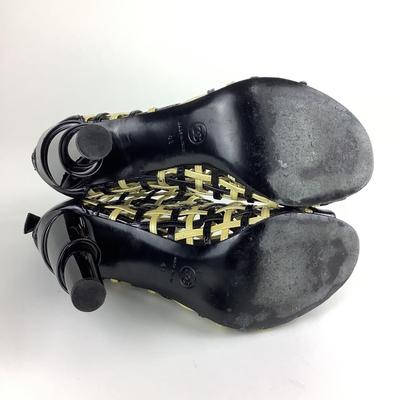 103 CHANEL Black and Cream Colored Patent Leather Cage Peep Toe Heels Size 40