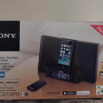 Sony Dream Machine iPod/iPhone Speaker Dock with Clock Radio