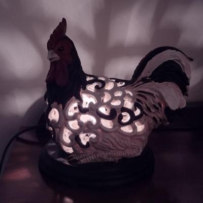 Rooster Design Accent Lamp- Approx 6 1/2" Tall