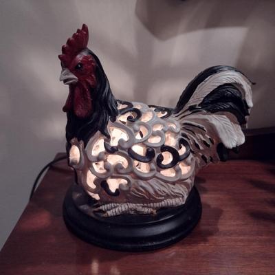 Rooster Design Accent Lamp- Approx 6 1/2" Tall