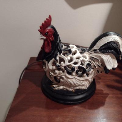 Rooster Design Accent Lamp- Approx 6 1/2" Tall