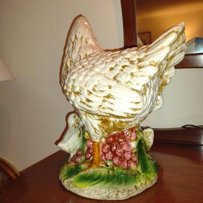 Ceramic Hen with Chicks Statue- Mark Roberts Collection- Approx 14 1/2" Tall, 11" Wide