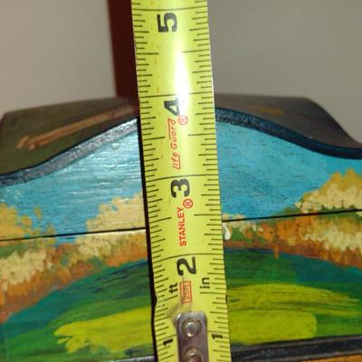 Golf Theme Wooden Storage Box- Approx 7" x 5 3/4" x 4" Tall