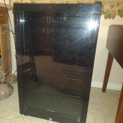 Frigidaire Wine Cooler- Measures Approx 19 1/2" x 20 1/2" x 33 3/4" Tall
