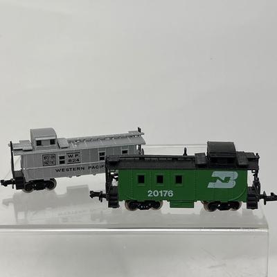 17 N Gauge Train Cars & One Engine