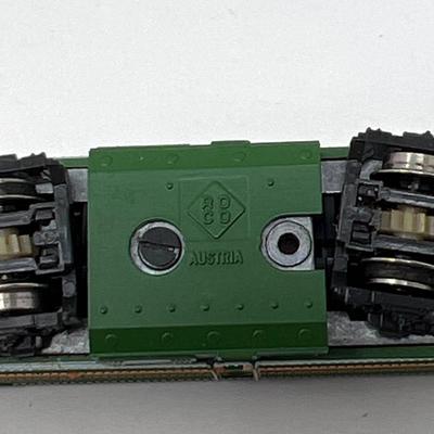 17 N Gauge Train Cars & One Engine