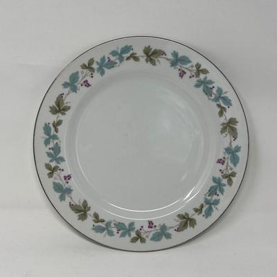 3 Vintage Fine China Japan #6701 Dinner Plates
