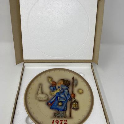 1972 Annual M.J. Hummel Collector Plate