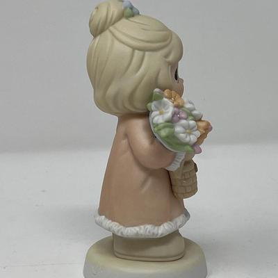 Precious Moments Deviled Egg Plate & Spa Day Figure