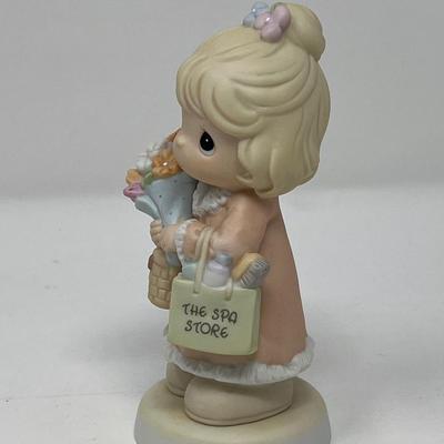 Precious Moments Deviled Egg Plate & Spa Day Figure