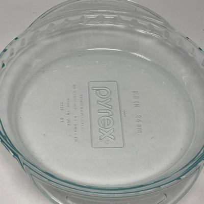 Baking Dishes - Pyrex Pie & Coche Deep Dish