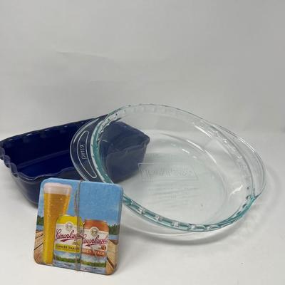 Baking Dishes - Pyrex Pie & Coche Deep Dish